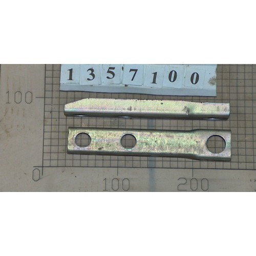 130 BOLT HEAD RETAINER - 1357100