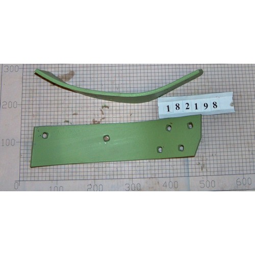 SHIN R/H TRASHBOARD - 182198